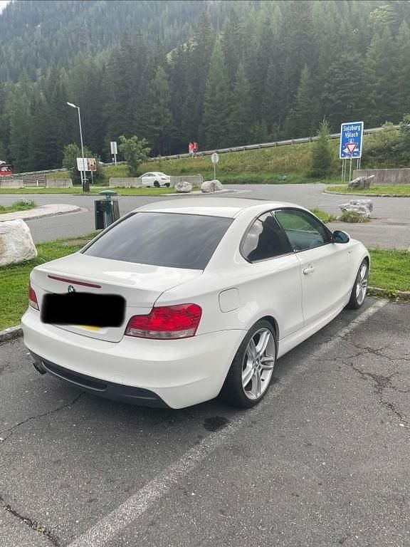 Weiß Gebraucht 2008 BMW 125 Sport Line Kleinwagen | 8.999 € (Superpreis) - Bild 1/4