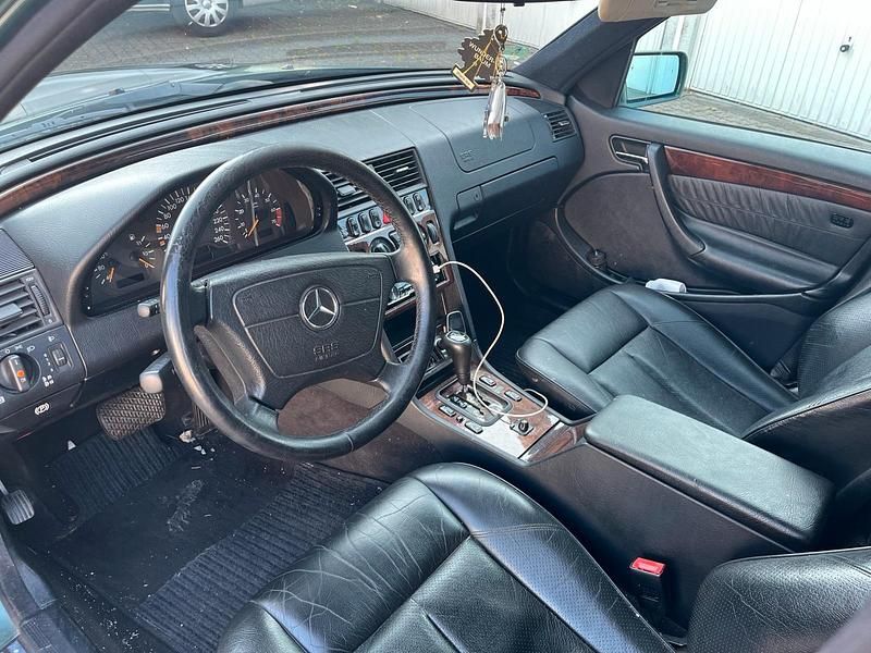 Gebraucht Mercedes C240 170 PS (125 kW) 2000 Grün Kombi