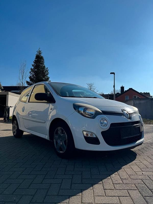 Second-hand Renault Twingo 75 CP (55 kW) 2013 Alb Hatchback