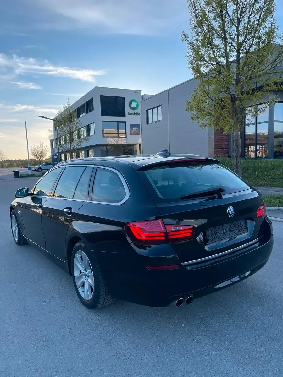 Gebraucht BMW 530 258 PS (189 kW) 2016 Schwarz Kombi