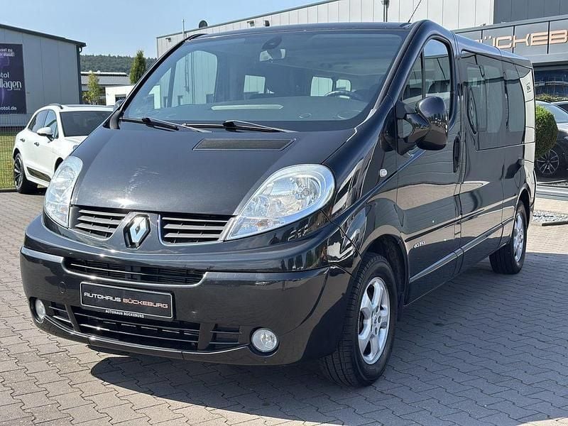 Schwarz midnight Gebraucht 2010 Renault Trafic Privilege Van | 14.900 € (Guter Preis) - Bild 1/4