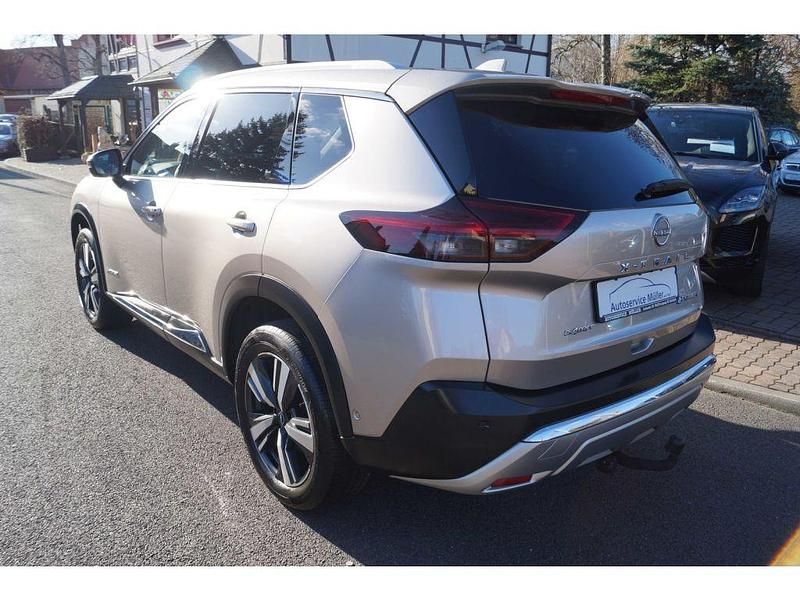 Gebraucht Nissan X-Trail 213 PS (156 kW) 2022 Champagne siler (metallic) SUV