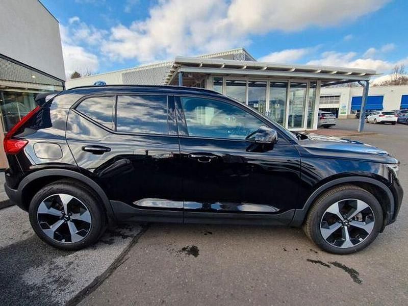 Gebraucht Volvo XC40 Plus 163 PS (119 kW) 2024 Onyx black SUV