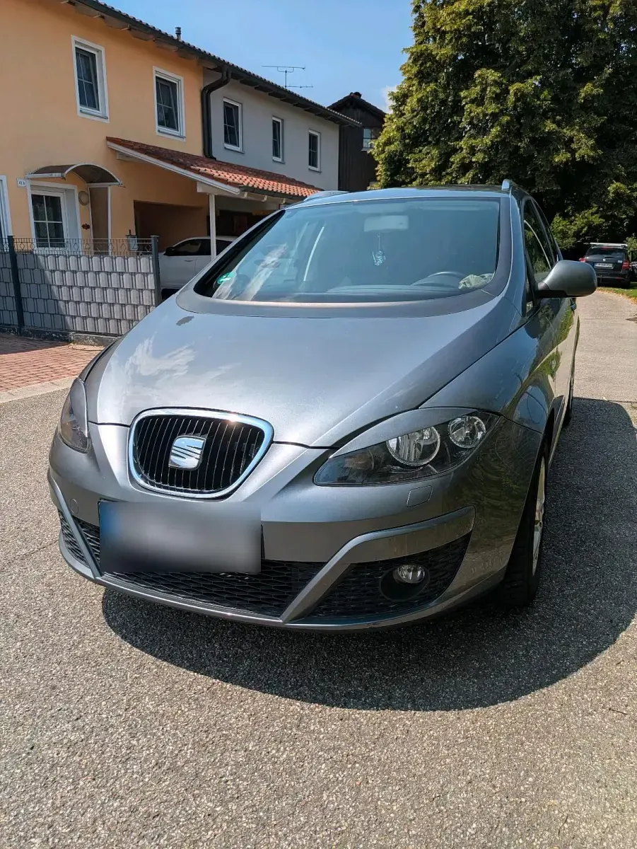 Gebraucht Seat Altea XL 125 PS (91 kW) 2013 Grau Van / Kleinbus
