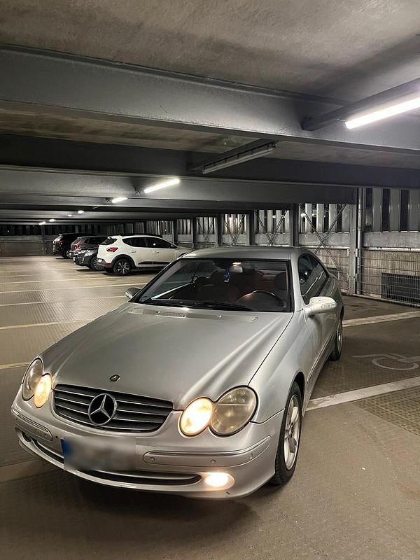 Gebraucht Mercedes CLK200 163 PS (119 kW) 2004 Silber Coupé