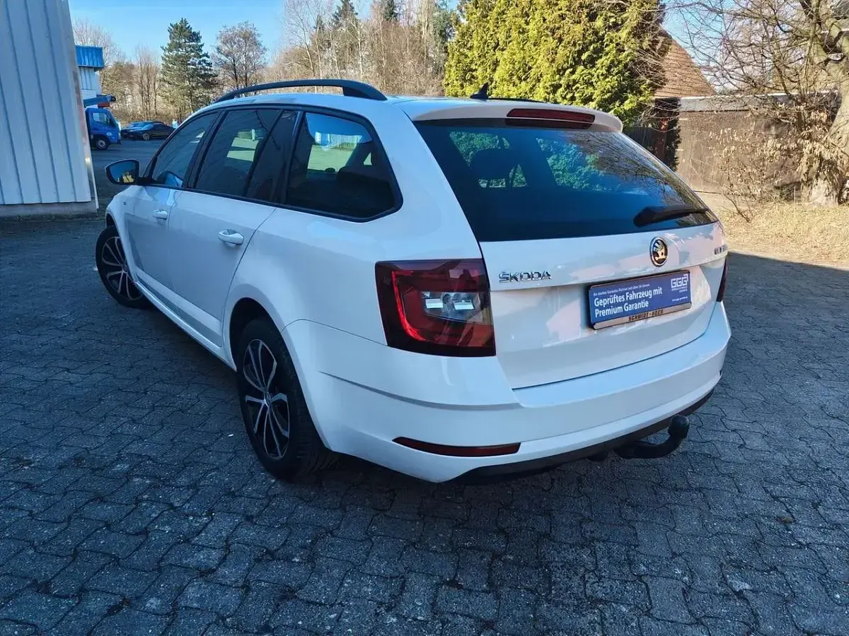 Gebraucht Skoda Octavia Soleil 150 PS (110 kW) 2019 Weiß Kombi