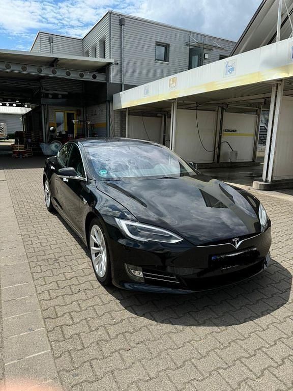 Gebraucht Tesla Model S 244 kW (332 PS) 2018 Schwarz Kleinwagen