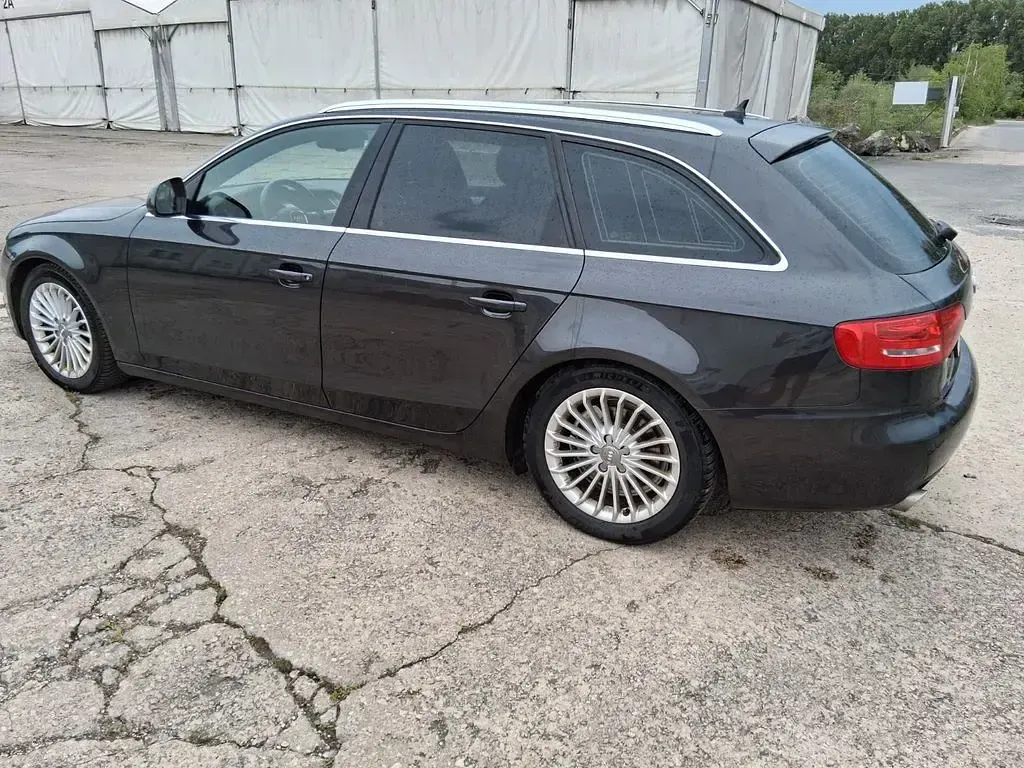 Second-hand Audi A4 S-Line 190 CP (139 kW) 2009 Gri Break