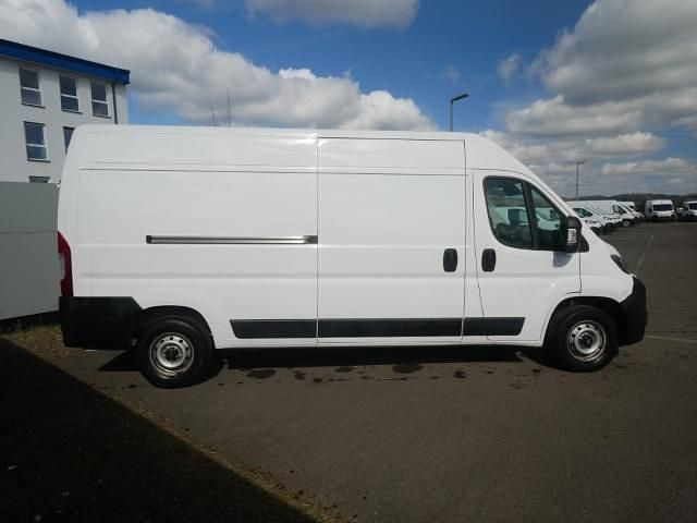 Gebraucht Fiat Ducato 140 PS (102 kW) 2024 Weiß Van