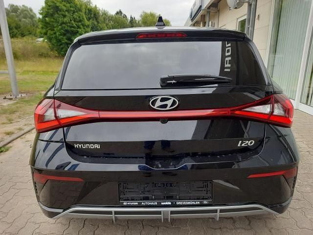 Neu Hyundai i20 Prime 101 PS (74 kW) 2025 Schwarz Limousine