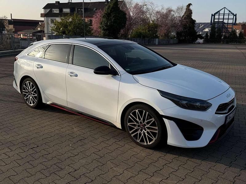 Gebraucht Kia ProCeed GT 204 PS (150 kW) 2023 Weiß Kombi