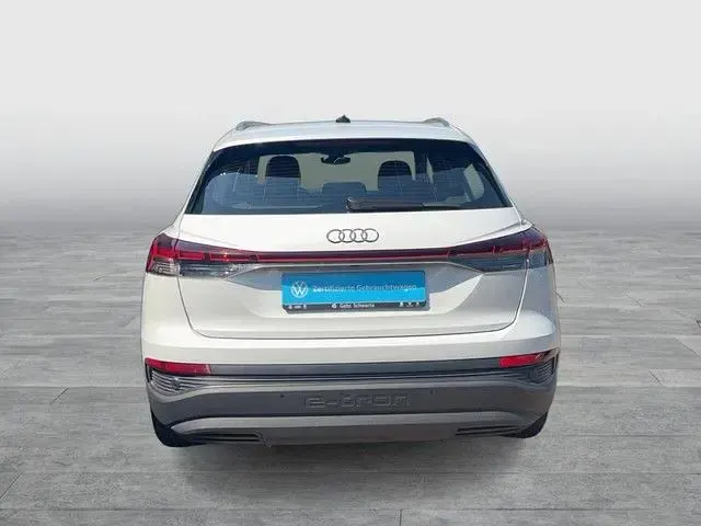 Gebraucht Audi Q4 e-tron 125 kW (170 PS) 2023 Weiß SUV