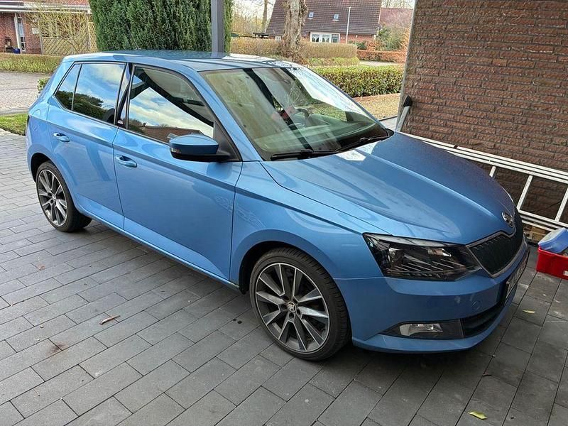 Gebraucht Skoda Fabia 90 PS (66 kW) 2015 Blau Limousine