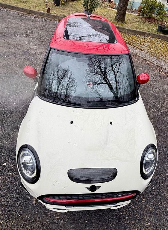 Gebraucht Mini John Cooper Works 320 PS (235 kW) 2020 Weiß Kleinwagen