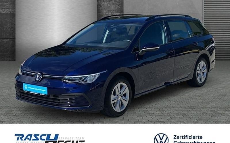 Atlantik blue metallic Gebraucht 2023 VW Golf VIII Life Kombi | 25.280 € (Fairer Preis) - Bild 1/4