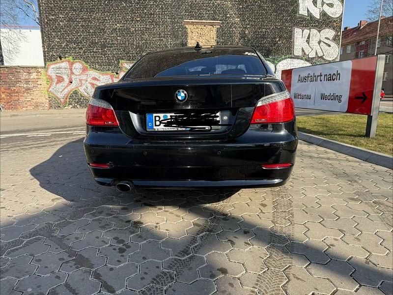 Gebraucht BMW 520 177 PS (130 kW) 2009 Schwarz Limousine