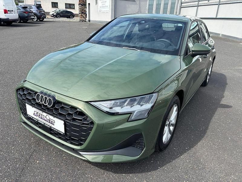 Gebraucht Audi A3 150 PS (110 kW) 2025 Grün Limousine