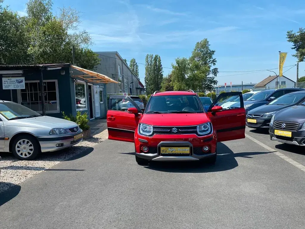 Gebraucht Suzuki Ignis 90 PS (66 kW) 2017 Rot SUV