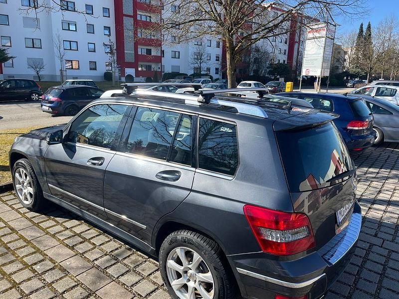 Gebraucht Mercedes GLK250 204 PS (150 kW) 2011 Grau SUV