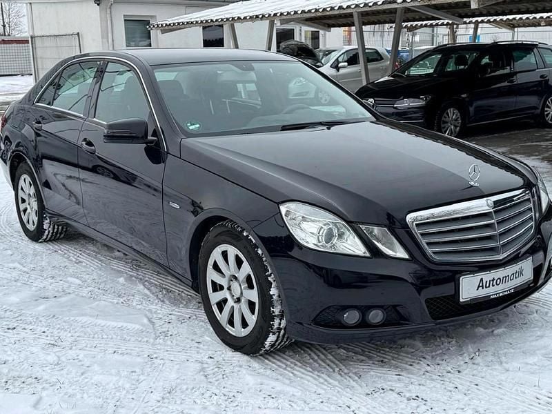 Gebraucht Mercedes E220 170 PS (125 kW) 2009 Schwarz Limousine
