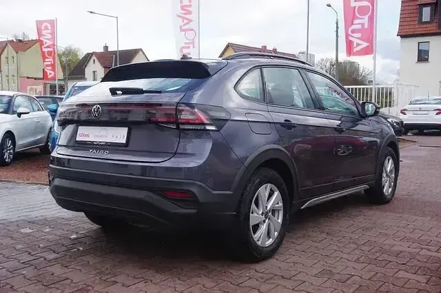 Gebraucht VW Taigo 95 PS (69 kW) 2022 Rauchgraumet. SUV