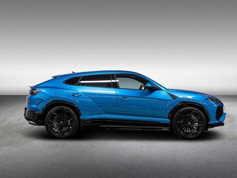 Second-hand Lamborghini Urus 2025 SUV