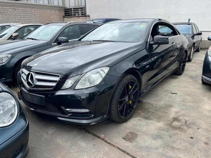 Gebraucht 2011 Mercedes E500 AMG Coupé | 13.000 € - Bild 1/4