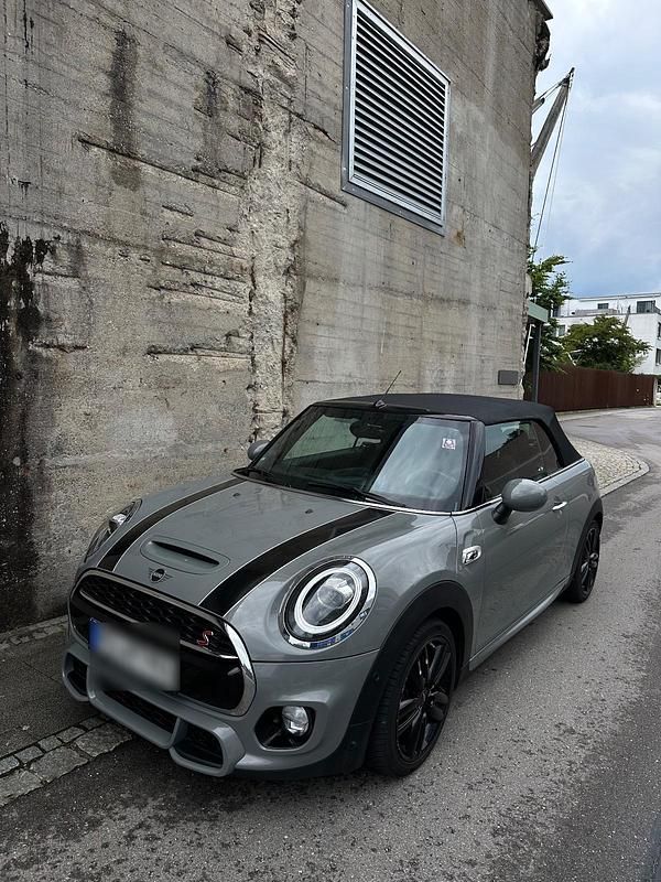 Grau Gebraucht 2019 Mini John Cooper Works Cabriolet Cabrio | 23.500 € (Fairer Preis) - Bild 1/4
