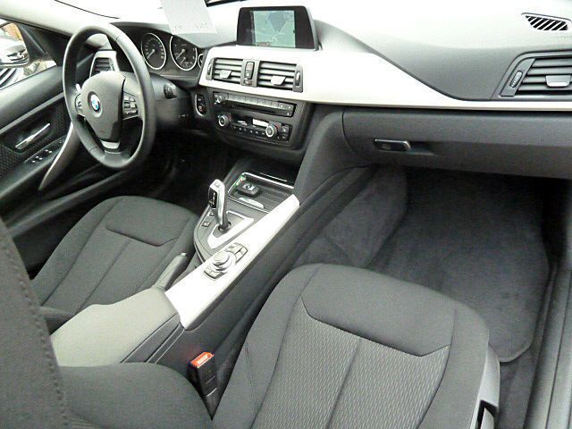 Gebraucht BMW 316 116 PS (85 kW) 2014 Schwarz metallic Kombi