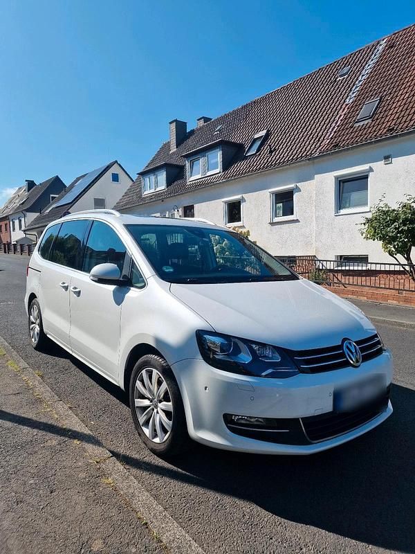 Weiß Gebraucht 2014 VW Sharan Van / Kleinbus | 12.500 € (Guter Preis) - Bild 1/4