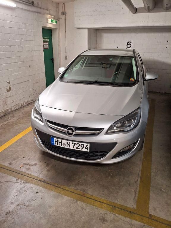 Silber Gebraucht 2015 Opel Astra Edition Limousine | 10.500 € (Fairer Preis) - Bild 1/4