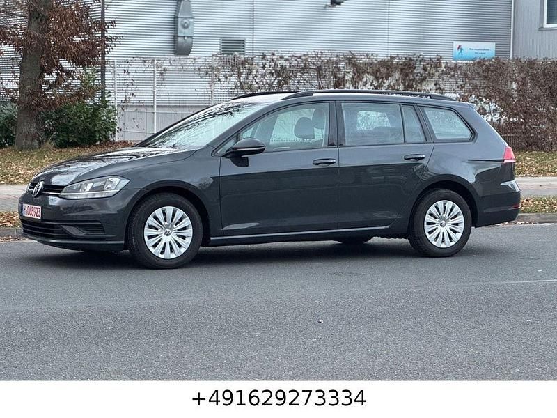 Gebraucht VW Golf VII 116 PS (85 kW) 2019 Grau Kombi