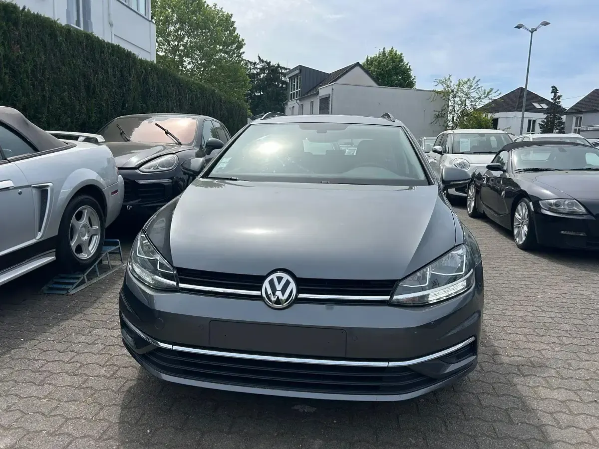 Gebraucht VW Golf VII Comfortline 116 PS (85 kW) 2017 Grau Kombi