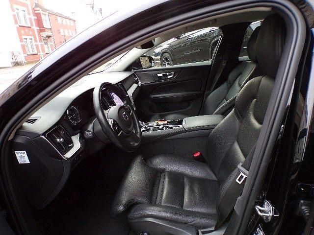 Gebraucht Volvo V60 Inscription 341 PS (250 kW) 2020 Schwarz Kombi