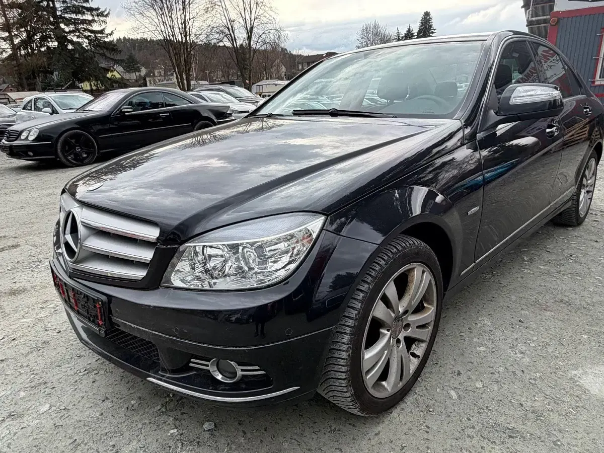 Gebraucht Mercedes C180 156 PS (114 kW) 2007 Schwarz Limousine