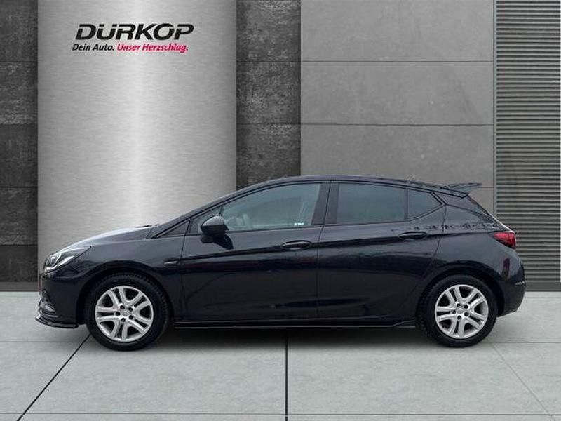 Gebraucht Opel Astra Dynamic 150 PS (110 kW) 2016 Karbonschw graphitschw midnigh Limousine