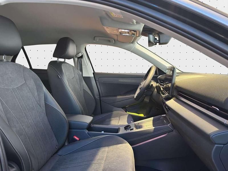 Neu VW T-Roc Style 150 PS (110 kW) 2026 Grenadillschwarz metallic SUV