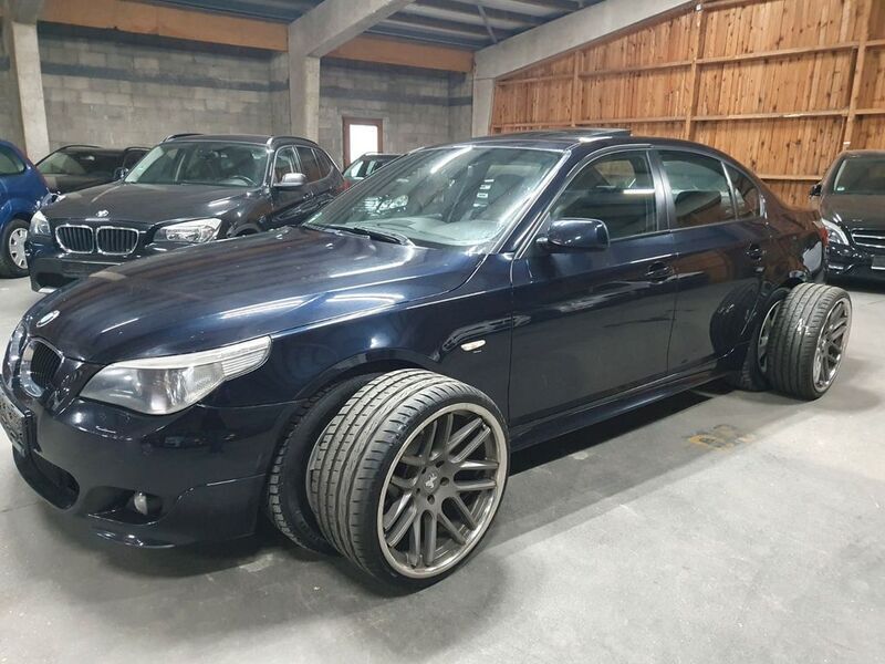 Blau Gebraucht 2005 BMW 525 M Sport Limousine | 4.990 € (Superpreis) - Bild 1/4