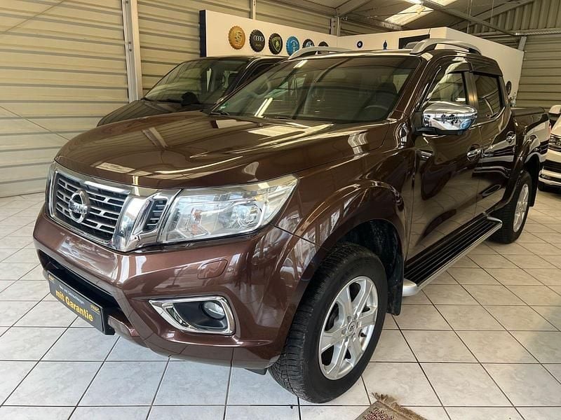 Braun Gebraucht 2016 Nissan Navara Abholung | 23.800 € - Bild 1/4
