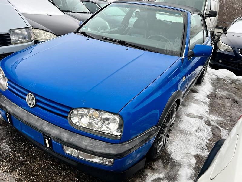 Gebraucht VW Golf 90 PS (66 kW) 1995 Blau Cabrio