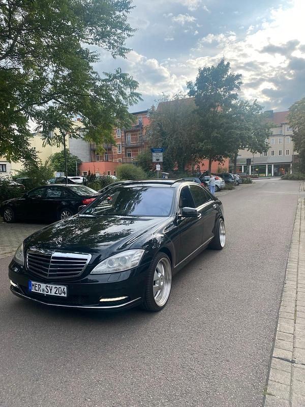 Gebraucht Mercedes S350 272 PS (200 kW) 2010 Schwarz Limousine