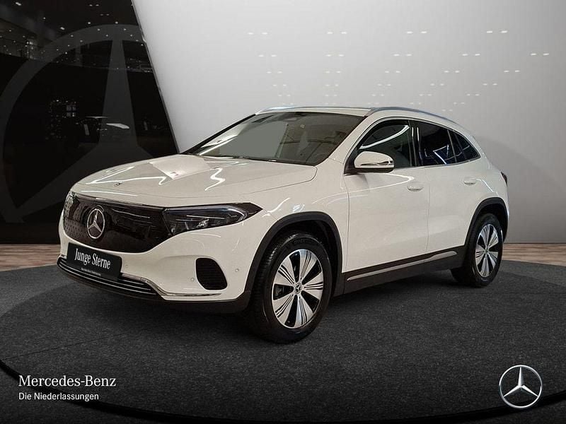 Gebraucht Mercedes EQA250 Advanced 139 kW (190 PS) 2025 Weiß SUV