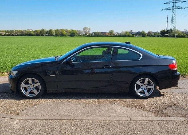 Schwarz Gebraucht 2008 BMW 325 Sport Line Coupé | 8.000 € (Guter Preis) - Bild 1/4