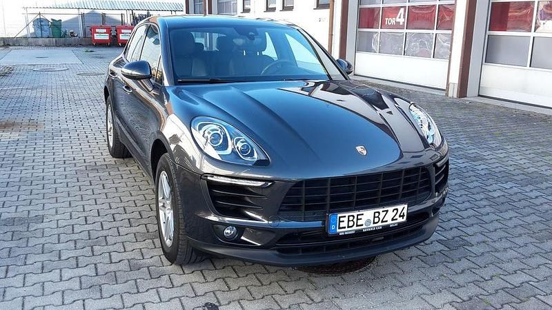Gebraucht Porsche Macan 252 PS (185 kW) 2017 Grau SUV