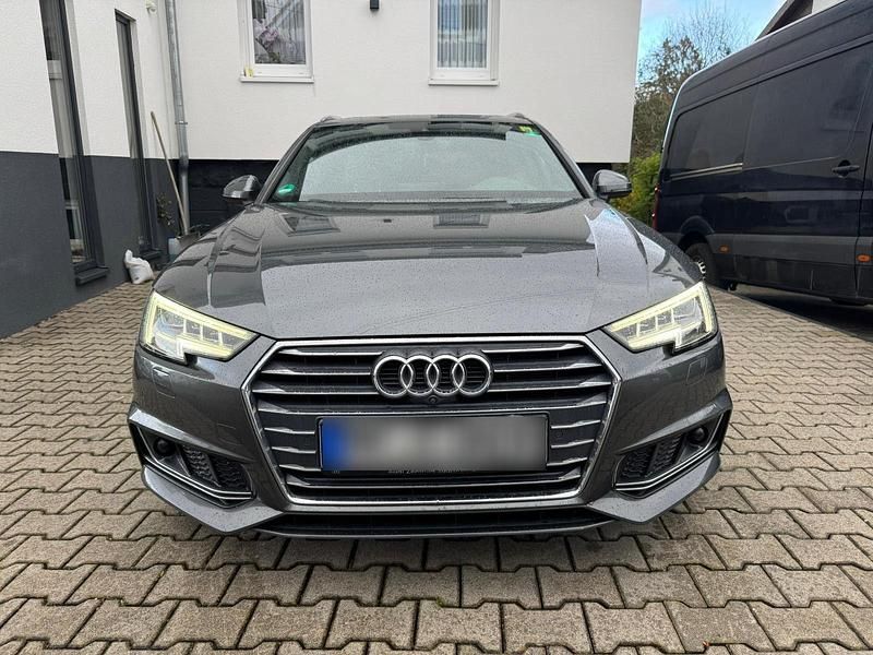 Gebraucht Audi A4 Ambiente 190 PS (139 kW) 2015 Grau Kombi