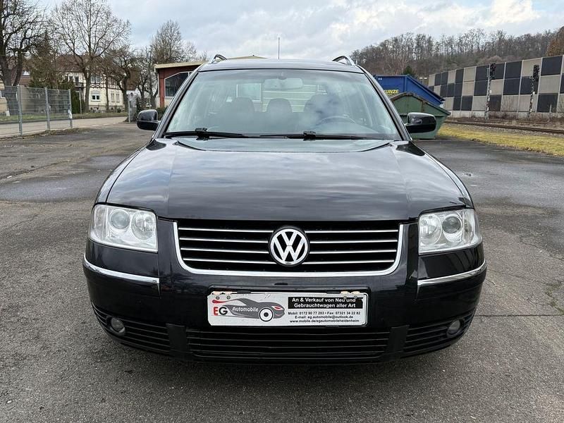 Second-hand VW Passat 131 CP (96 kW) 2003 Negru Break