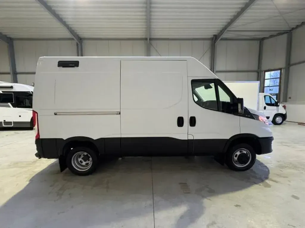 Occasion Iveco Daily 179 ch (131 kW) 2020 Blanc Van