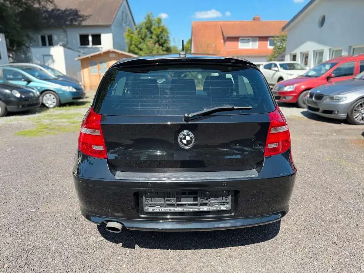 Gebraucht BMW 120 Coupé Advantage 170 PS (125 kW) 2008 Schwarz Coupé
