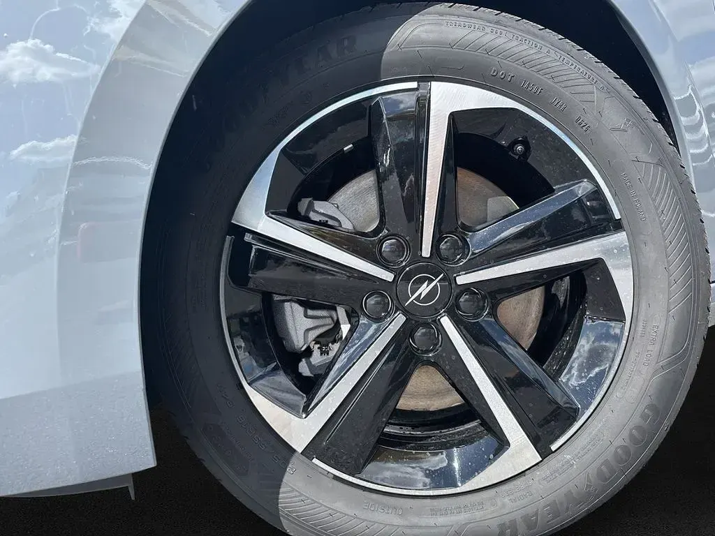 Neu Opel Astra Edition 145 PS (106 kW) 2026 Grau Kombi