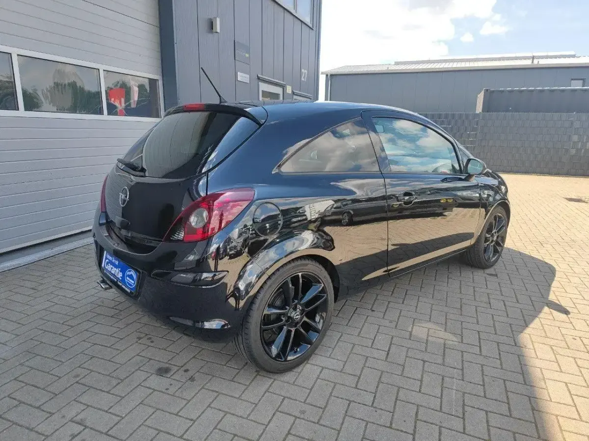 Gebraucht Opel Corsa Color Edition 101 PS (74 kW) 2010 Schwarz Kleinwagen